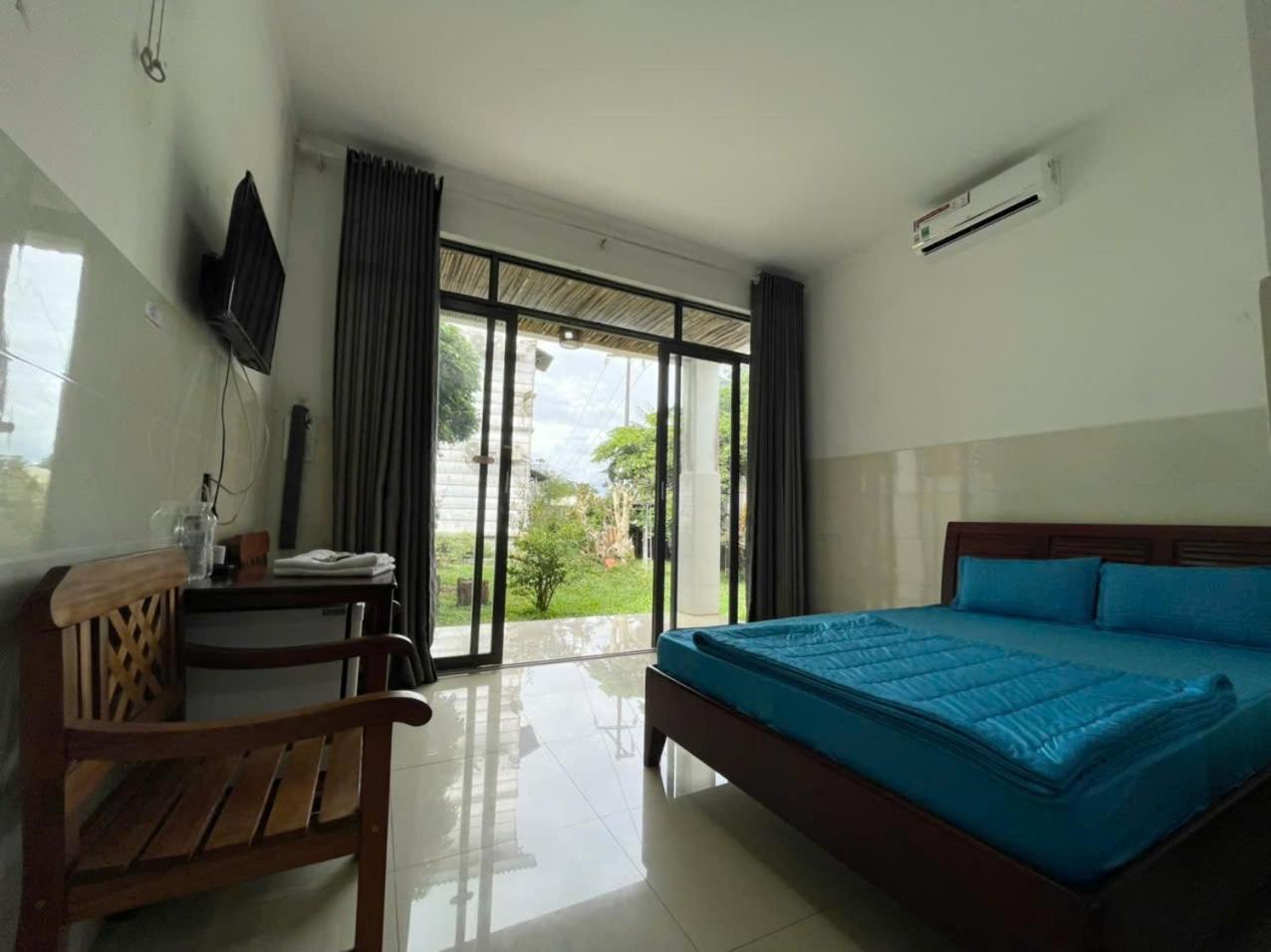 Thu Hien Hotel Pleiku - By Bay Luxury Plei Holang Esterno foto