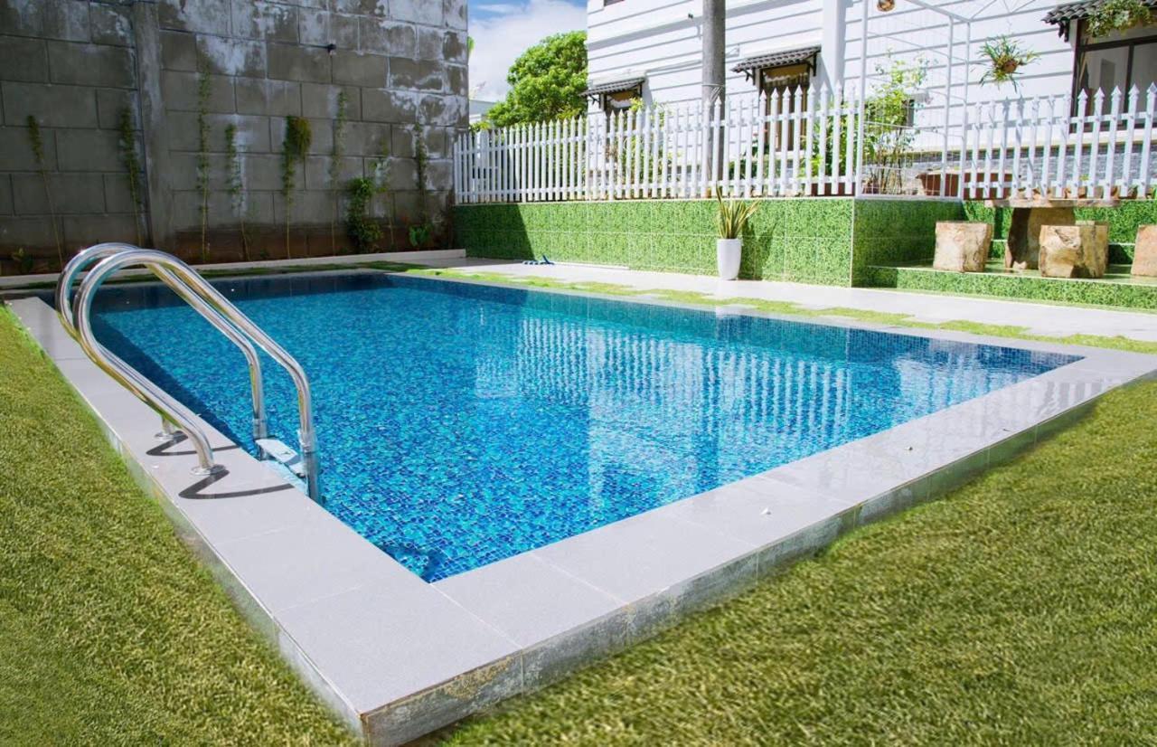 Thu Hien Hotel Pleiku - By Bay Luxury Plei Holang Esterno foto