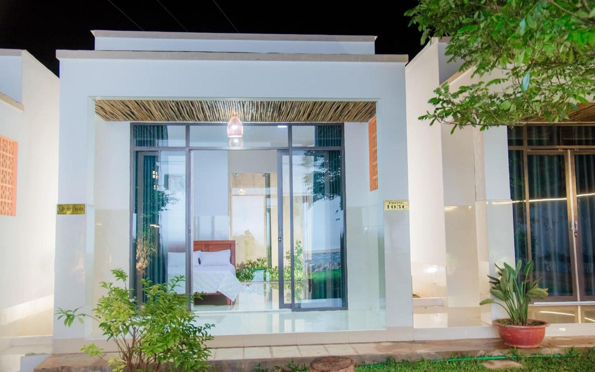 Thu Hien Hotel Pleiku - By Bay Luxury Plei Holang Esterno foto