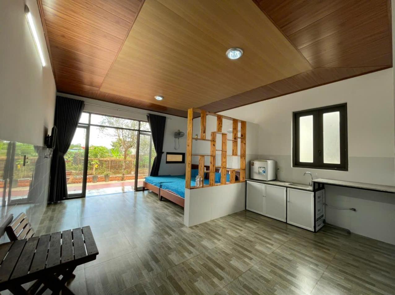 Thu Hien Hotel Pleiku - By Bay Luxury Plei Holang Esterno foto