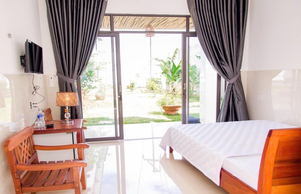 Thu Hien Hotel Pleiku - By Bay Luxury Plei Holang Esterno foto